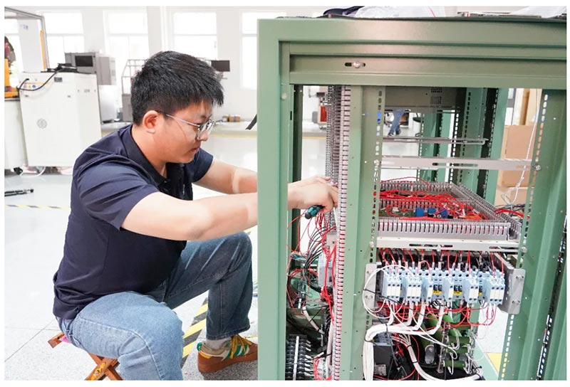 五一假期集結攻堅，艾普以全員之力保障客戶訂單交付！